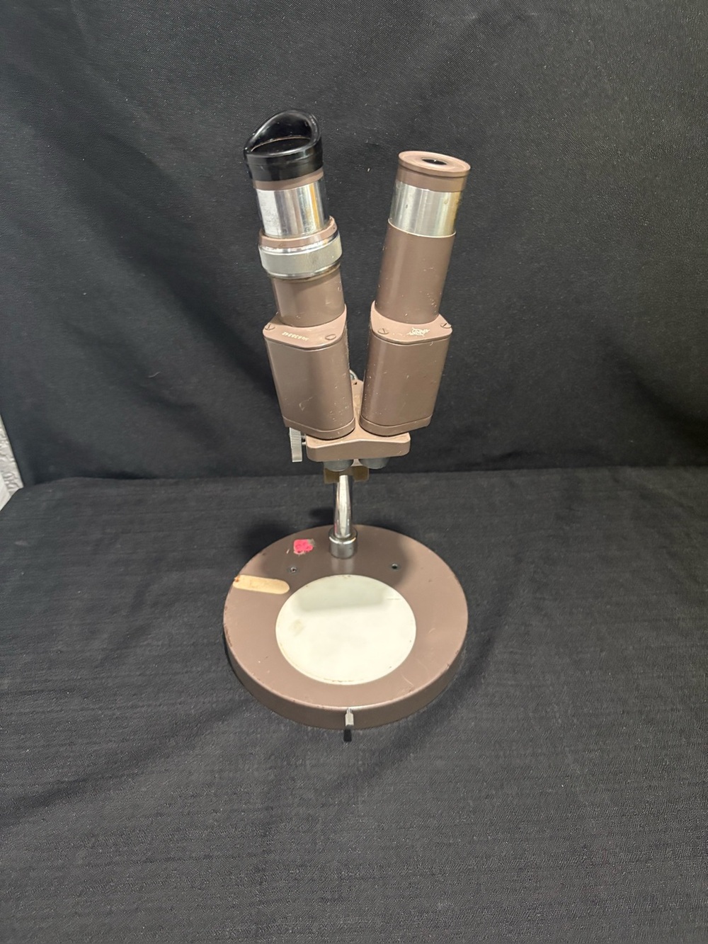 Vintage swift microscope no. 638342 for parts or decor